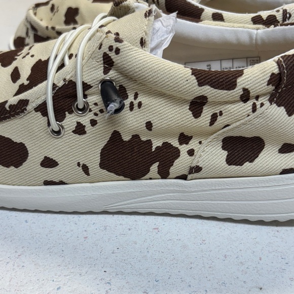 Outwoods Brown and White Casual Shoes - Picture 8 of 9